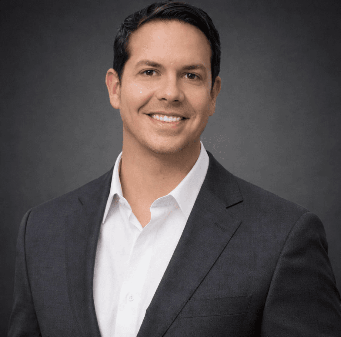 Professional portrait of Jose Villamil